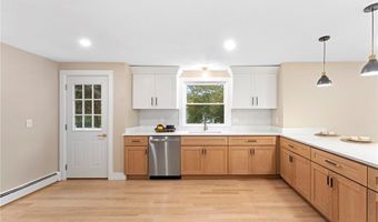 75 Walnut Rd, North Kingstown, RI 02852