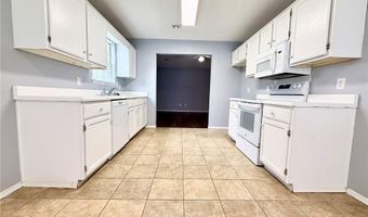 3102 12th St, Bentonville, AR 72712