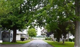 408 Conley St, Algonac, MI 48001