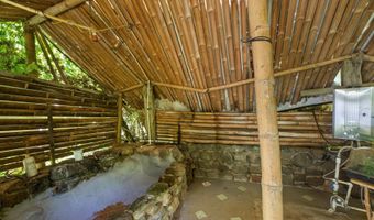 106 Hikiau Rd, Haiku, HI 96708