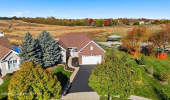 2660 Harnish Dr, Algonquin, IL 60102