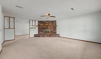 1708 Lawrence St, Bentonville, AR 72712