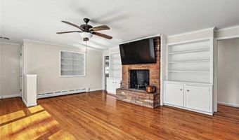 15 Highland Rd, Glocester, RI 02814