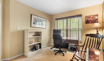 403 Timberbrooke Dr C, Bedminster, NJ 07921