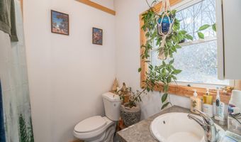 57 Barnett Way, Belgrade, ME 04917