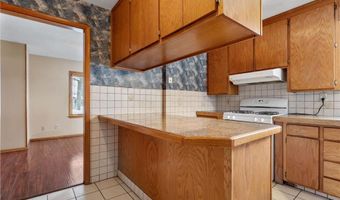 718 Jackson St, Anoka, MN 55303