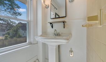 15 Snow Park, Bath, ME 04530