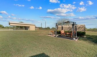 136 Country Pl, Adkins, TX 78101