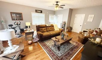 2749 Trent Hatchery Rd, Appomattox, VA 24522
