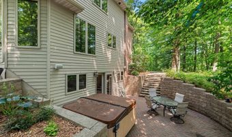 4660 WEDGESTONE Ct, Oneida, WI 54155