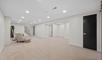 109 Aaron Dr, Andover, KS 67002