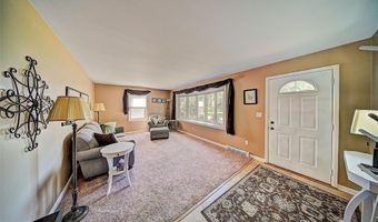 109 S Dubuque St, Anamosa, IA 52205