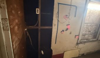 14055 Walnut, Armona, CA 93202