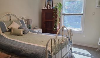 107 Redwood Dr, Barnegat, NJ 08005