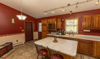 206 Fairview Ave, Auburn, ME 04210