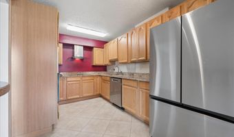7401 WESTLAKE Ter 607, Bethesda, MD 20817