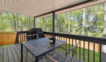 921 Hollyhock Ct, Boiling Springs, SC 29316