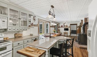 79 Buckboard Ln, Bristol, CT 06010