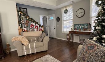 1705 Tyler Ave, Aurora, MO 65605