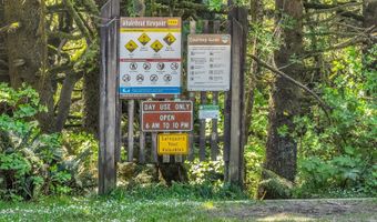 19921 WHALESHEAD Rd B8, Brookings, OR 97415