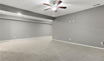 14223 Amanda Ln, Basehor, KS 66007
