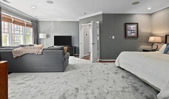 2863 11TH St N, Arlington, VA 22201