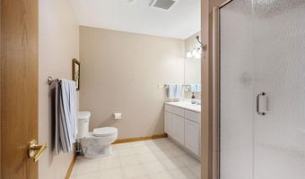 805 27th St SW, Austin, MN 55912