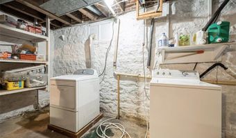 205 2nd Ave, Atkins, IA 52206