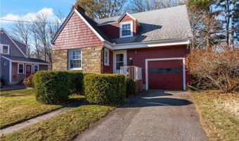 14 Hillside Ave, Newport, RI 02840