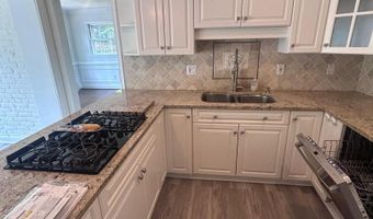 3653 38TH St N, Arlington, VA 22207