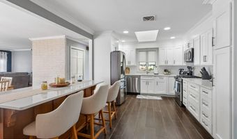 210 Deerfield Ln, Aberdeen, NJ 07747