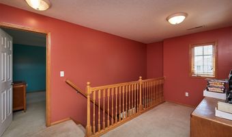 832 Red Hawk Way SE, Altoona, IA 50009