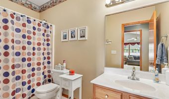 215 SE Lowell Dr, Ankeny, IA 50021