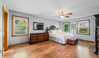 91 Ford St, Ansonia, CT 06401