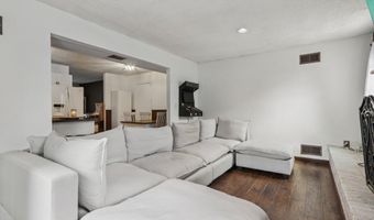 105 Windward Dr, Barnegat, NJ 08005