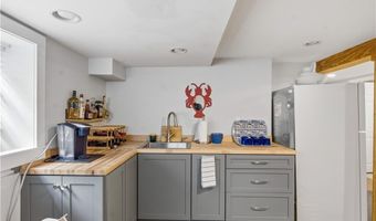 44 Highbank Ave, North Kingstown, RI 02852