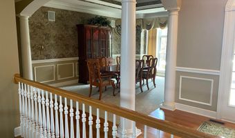 3475 Torrey Pines Dr, Akron, OH 44333