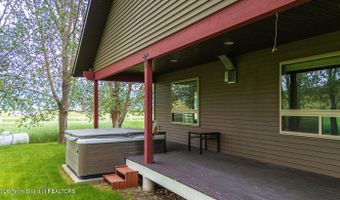 125 WAGON RUT Ln, Auburn, WY 83111