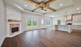 10581 W Miller Sardis Rd, Bauxite, AR 72011