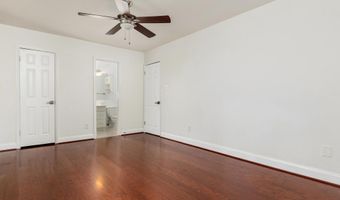 3334 WOODBURN VILLAGE Dr 33, Annandale, VA 22003