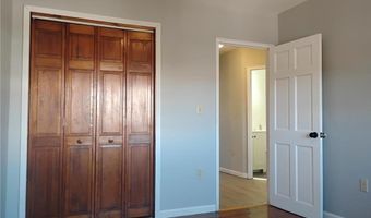 805 N Oswego St, Allentown, PA 18109