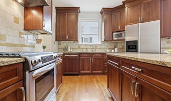 5109 WORTHINGTON Dr, Bethesda, MD 20816