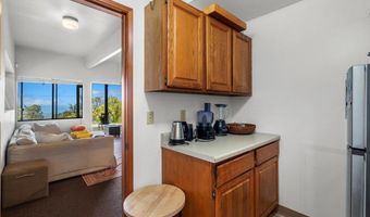1365 Piiholo Rd, Makawao, HI 96768