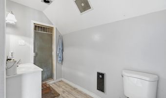 202 N 17TH St Apt D, Allentown, PA 18104