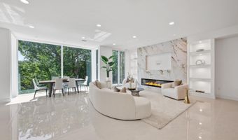 2321 N RICHMOND St, Arlington, VA 22207