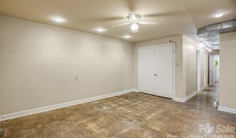 78 Grovewood Rd, Asheville, NC 28804