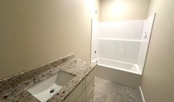 1008 Duke Dr, Bauxite, AR 72011
