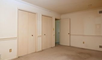 6820 COLBURN Dr, Annandale, VA 22003