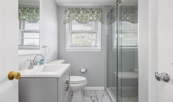 17 Jennie St, Cranston, RI 02920