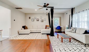 28 Duchess Ave, Middletown, NJ 07748